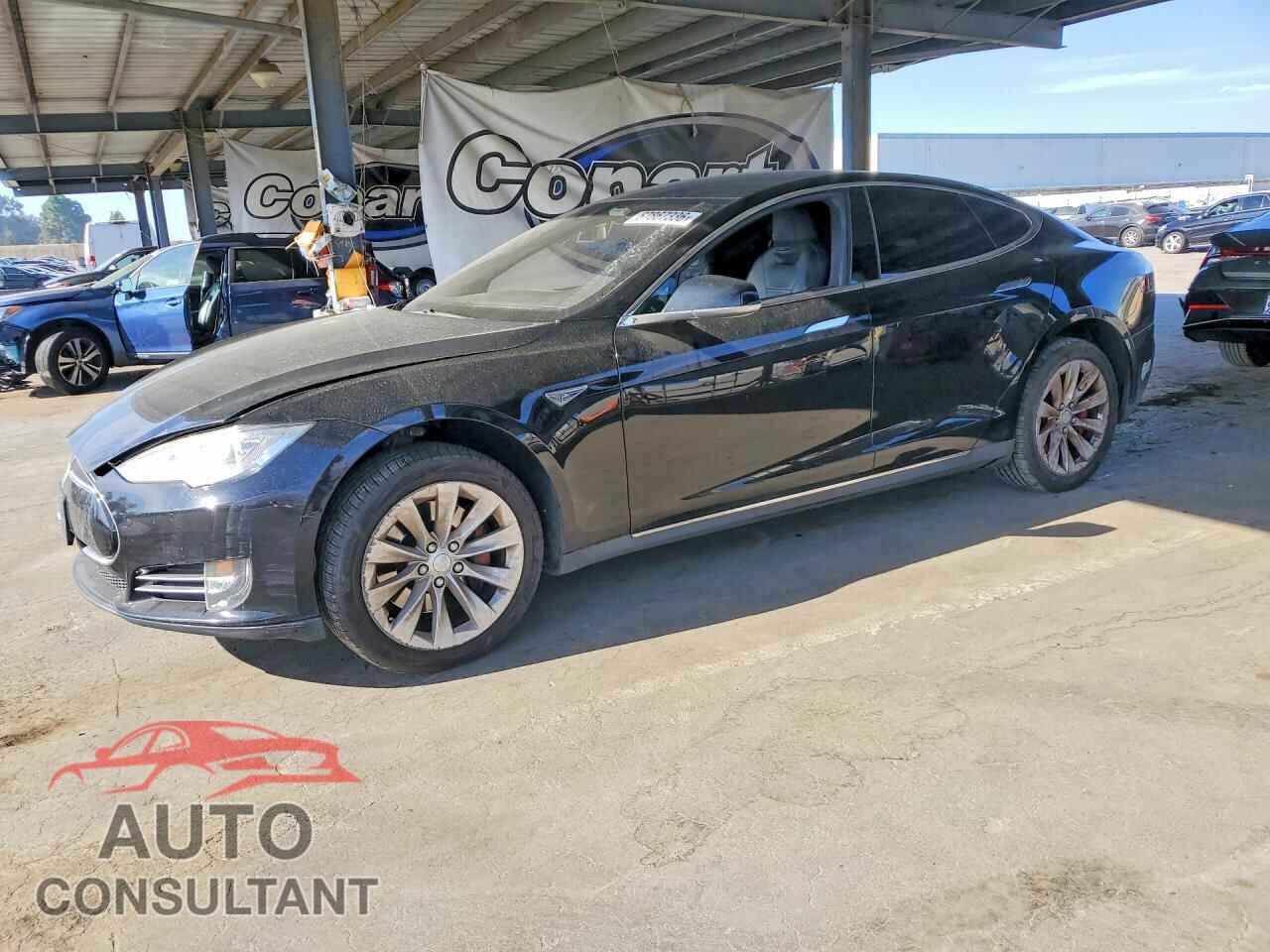 TESLA MODEL S 2015 - 5YJSA1E47FF117463