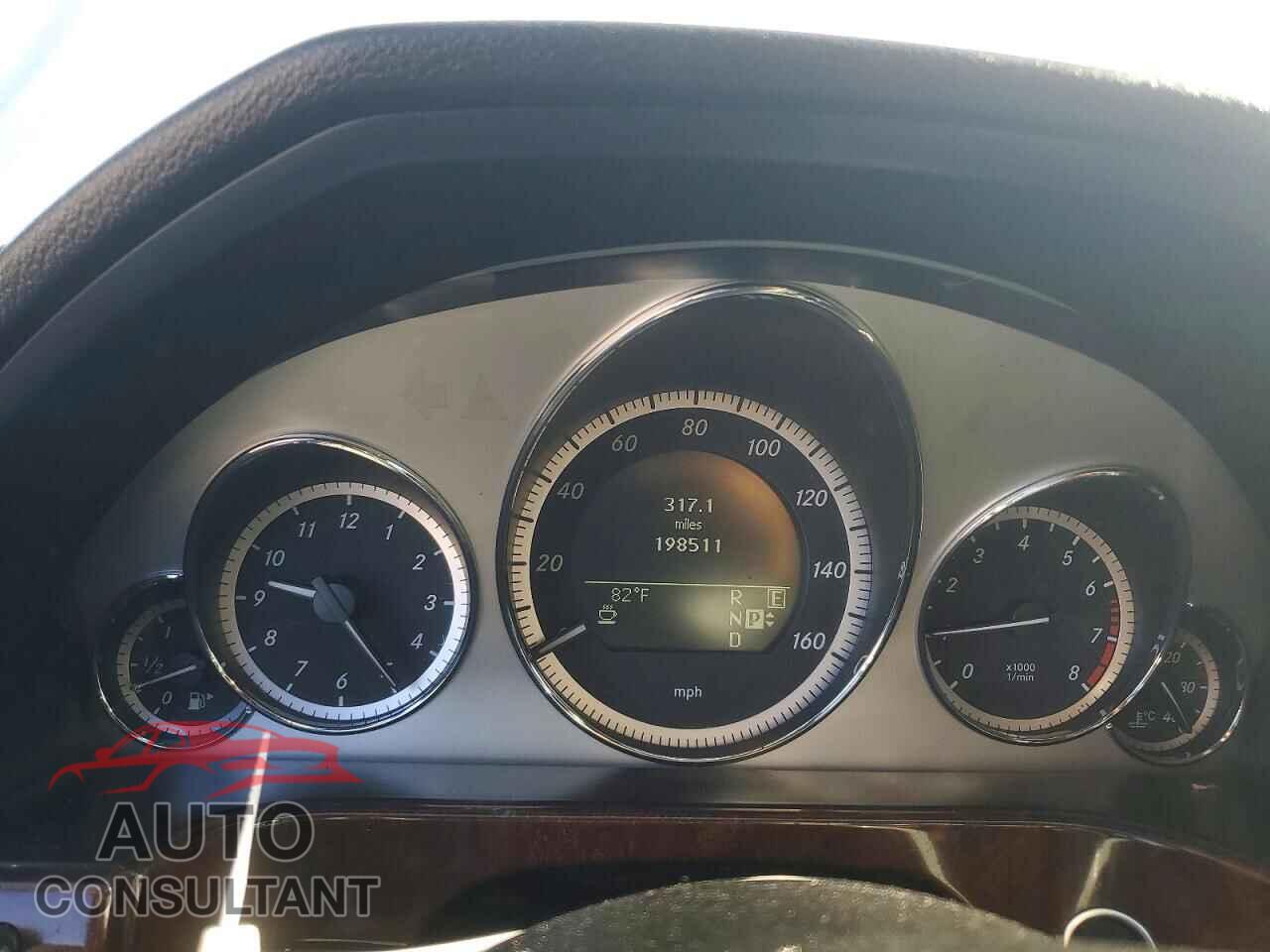 MERCEDES-BENZ E-CLASS 2011 - WDDHF8HB3BA266587