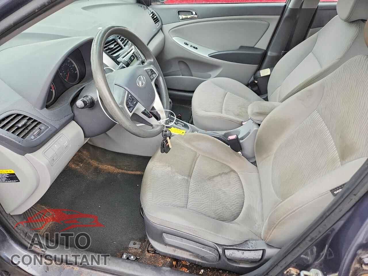 HYUNDAI ACCENT 2013 - KMHCU4AE8DU322737