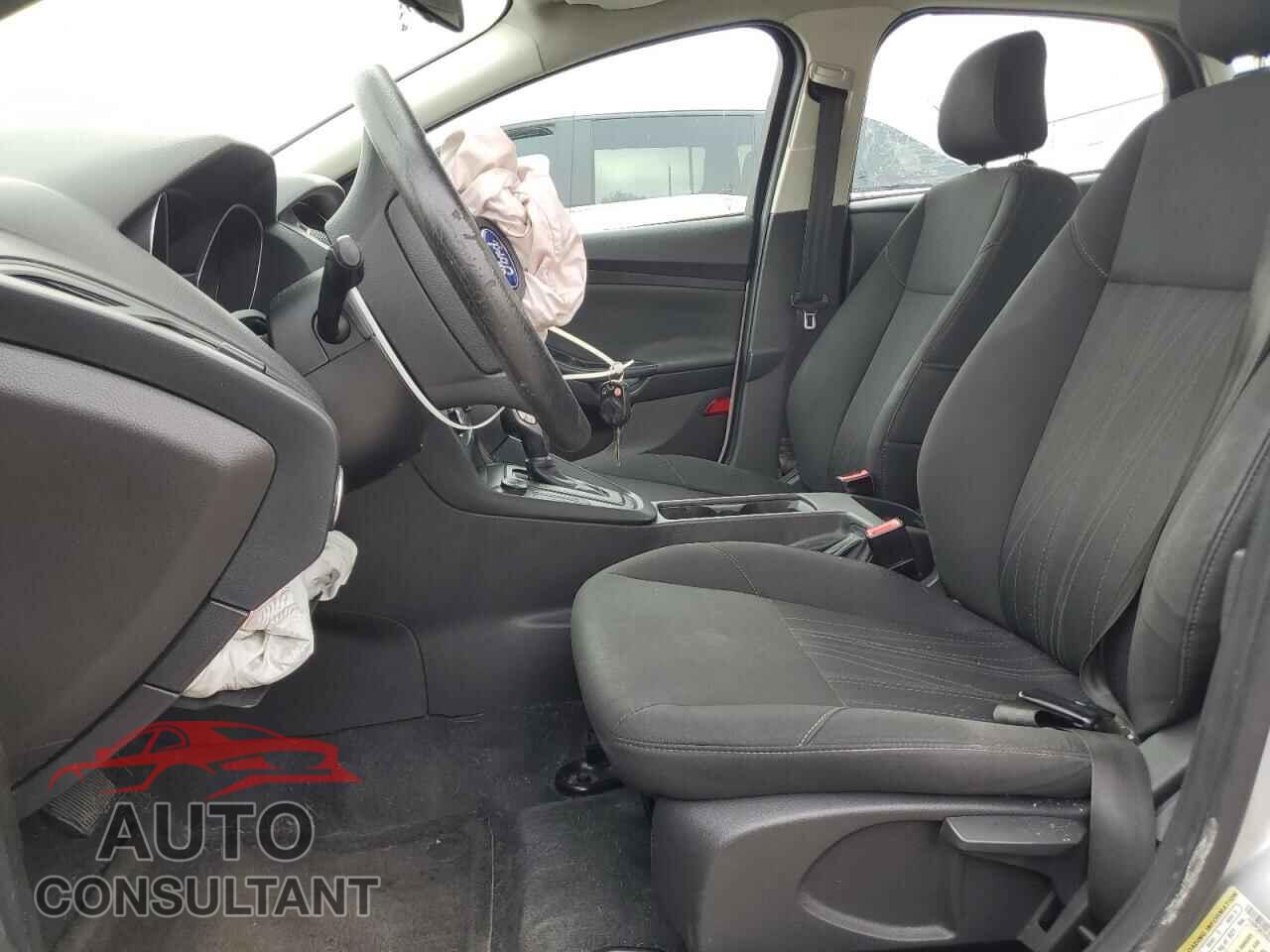 FORD FOCUS 2016 - 1FADP3E22GL249956