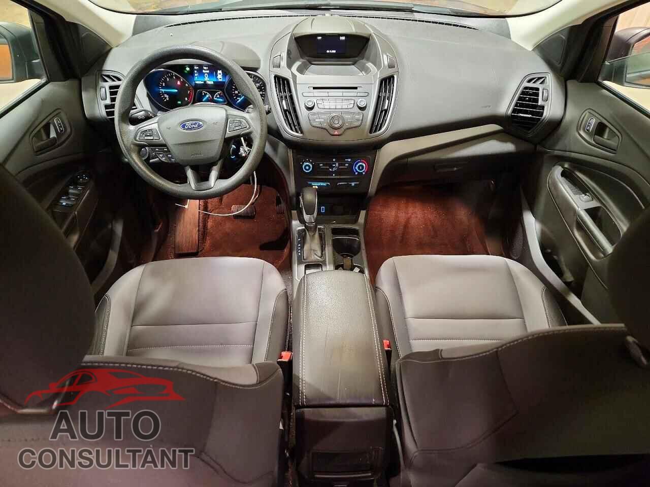 FORD ESCAPE 2017 - 1FMCU0F76HUC42247