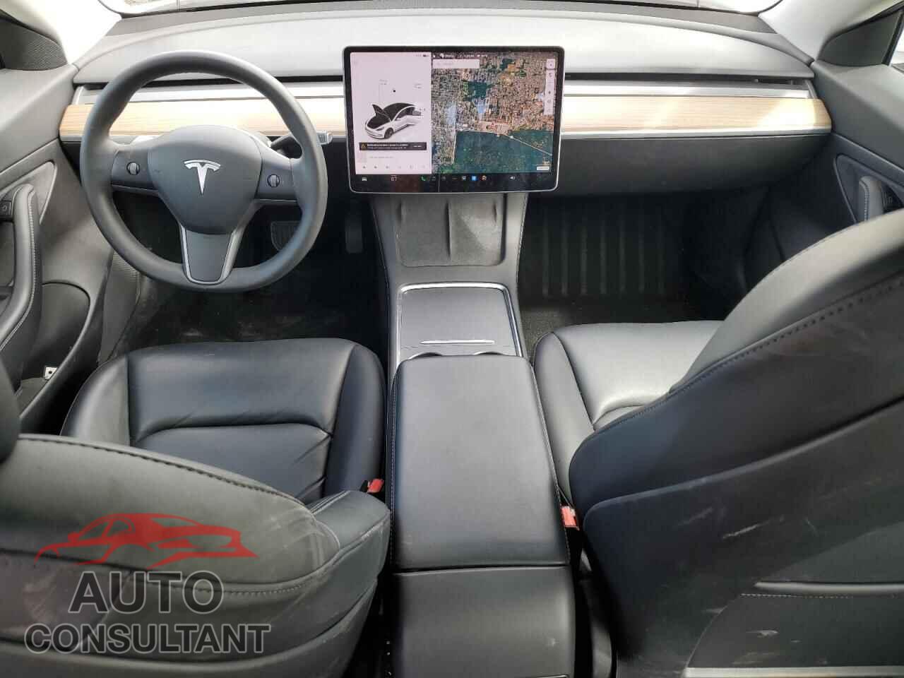 TESLA MODEL 3 2021 - 5YJ3E1EA0MF851552