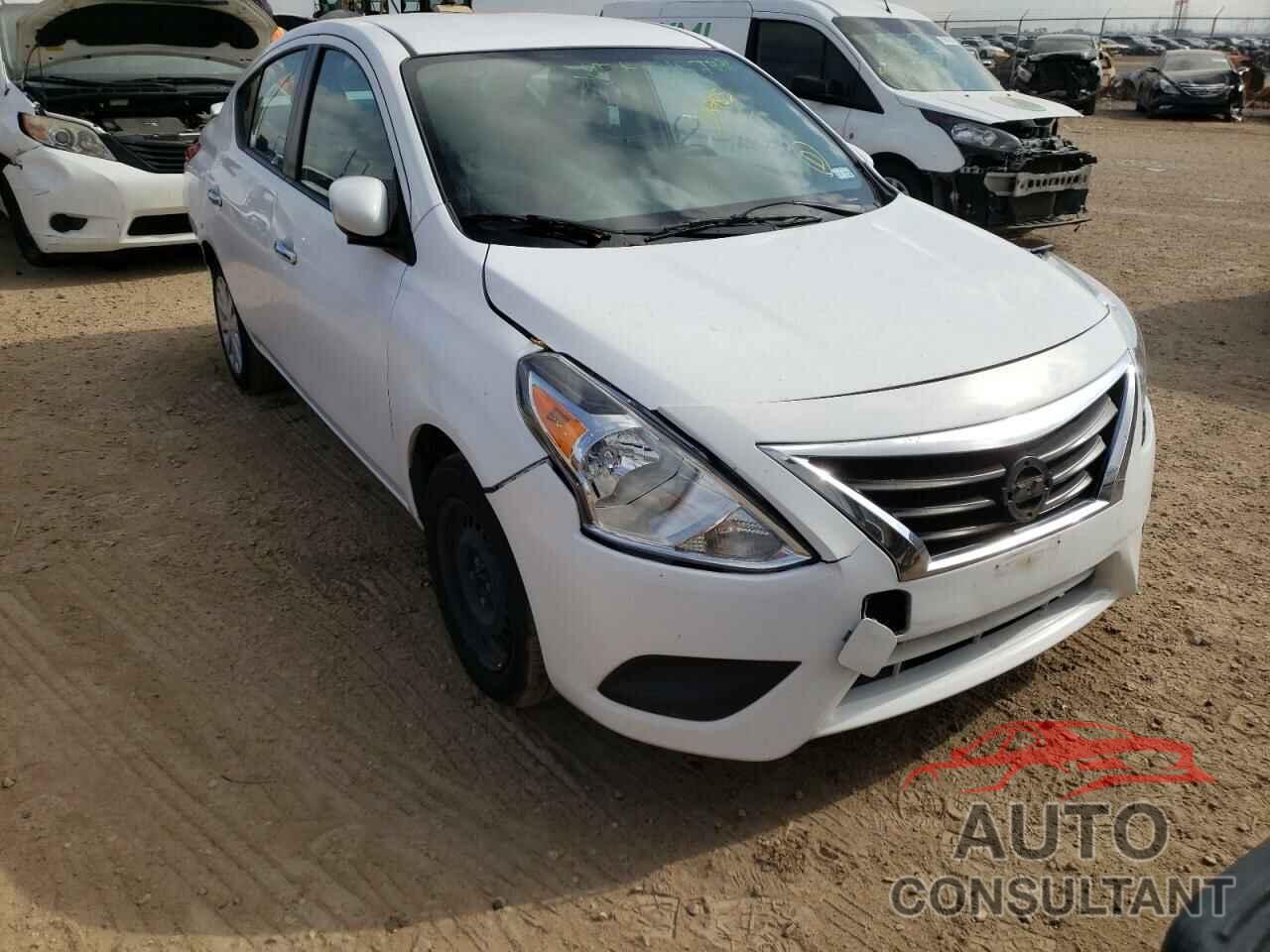 NISSAN VERSA 2018 - 3N1CN7AP6JK391462