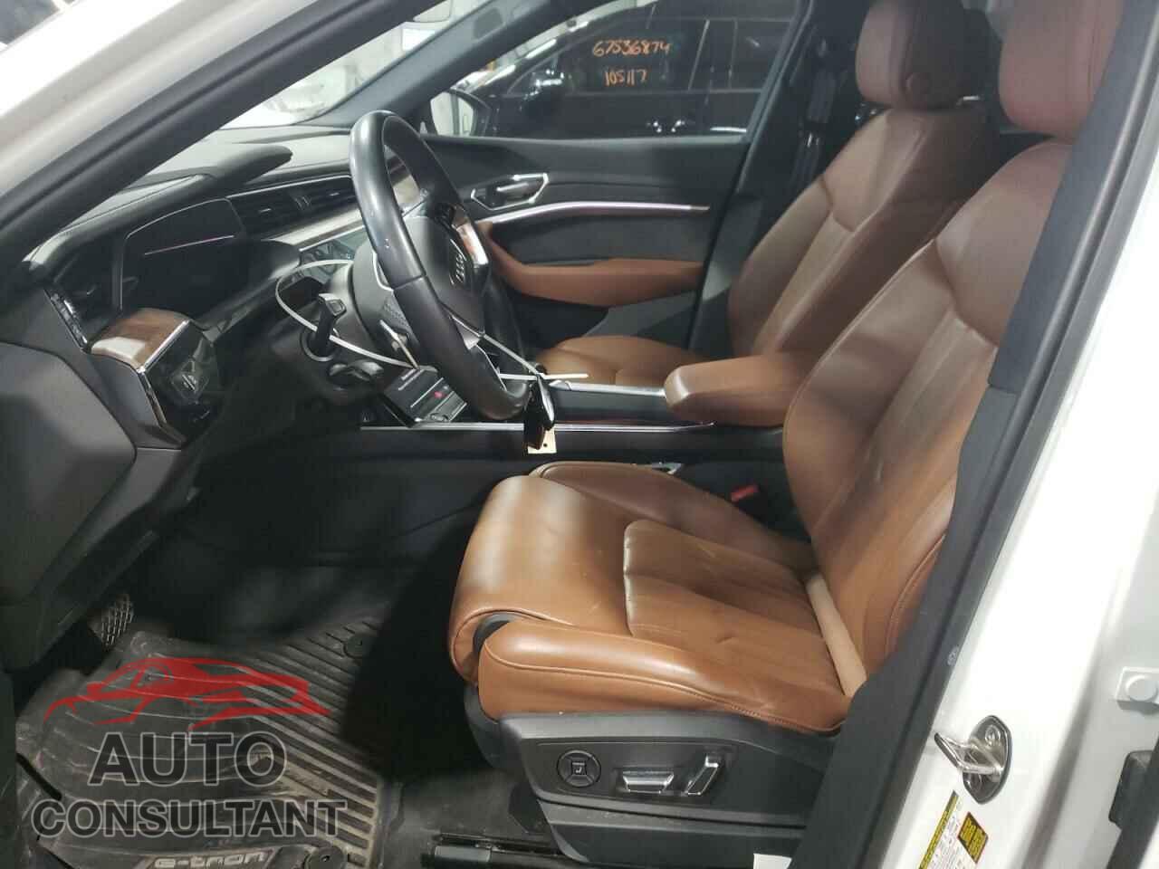 AUDI E-TRON 2019 - WA1VAAGEXKB022809
