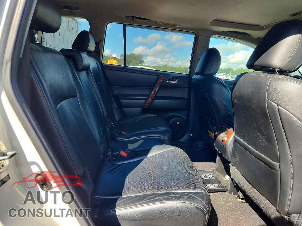 TOYOTA HIGHLANDER 2013 - 5TDYK3EH8DS103070