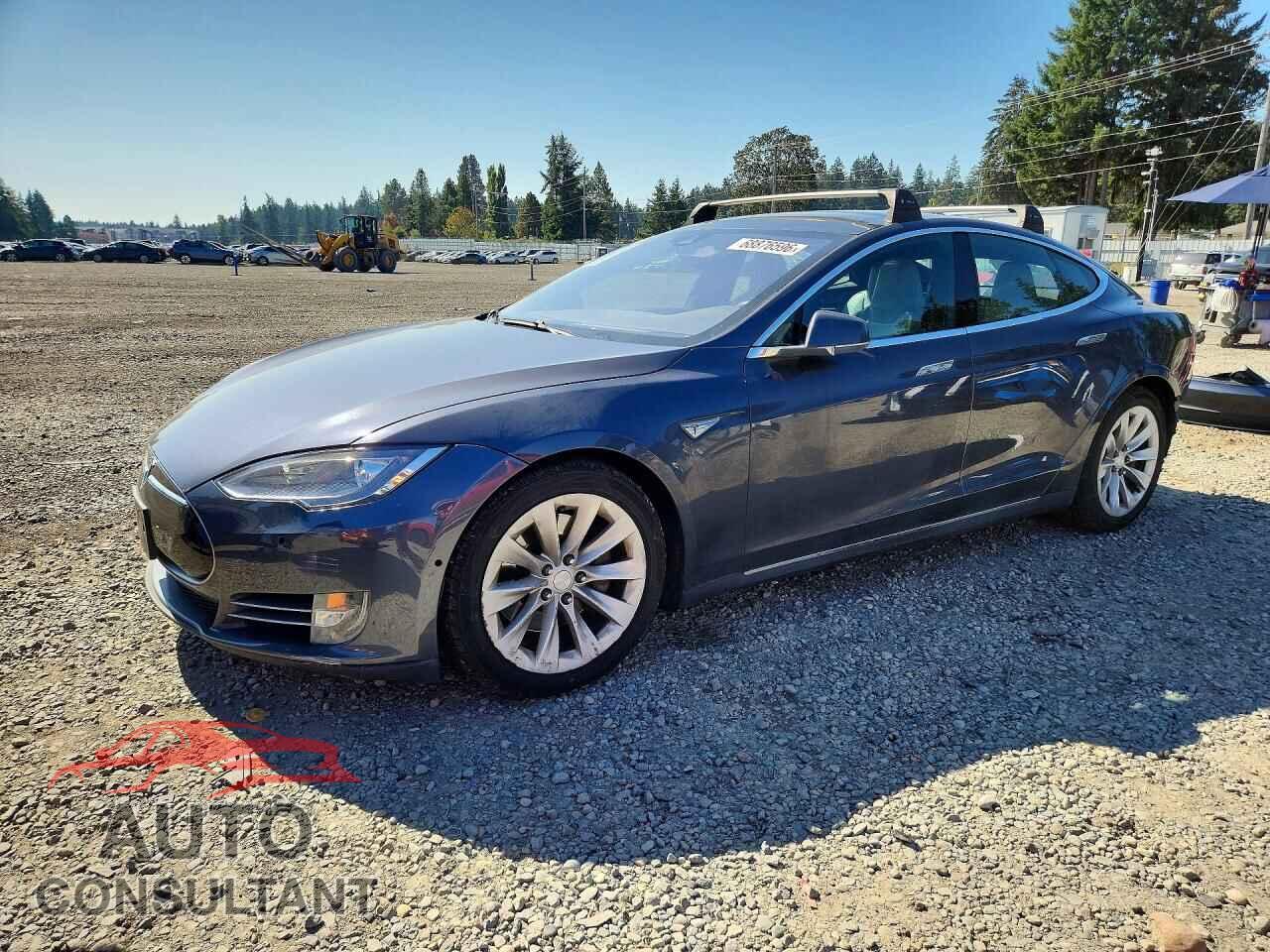 TESLA MODEL S 2015 - 5YJSA1E28FF111394