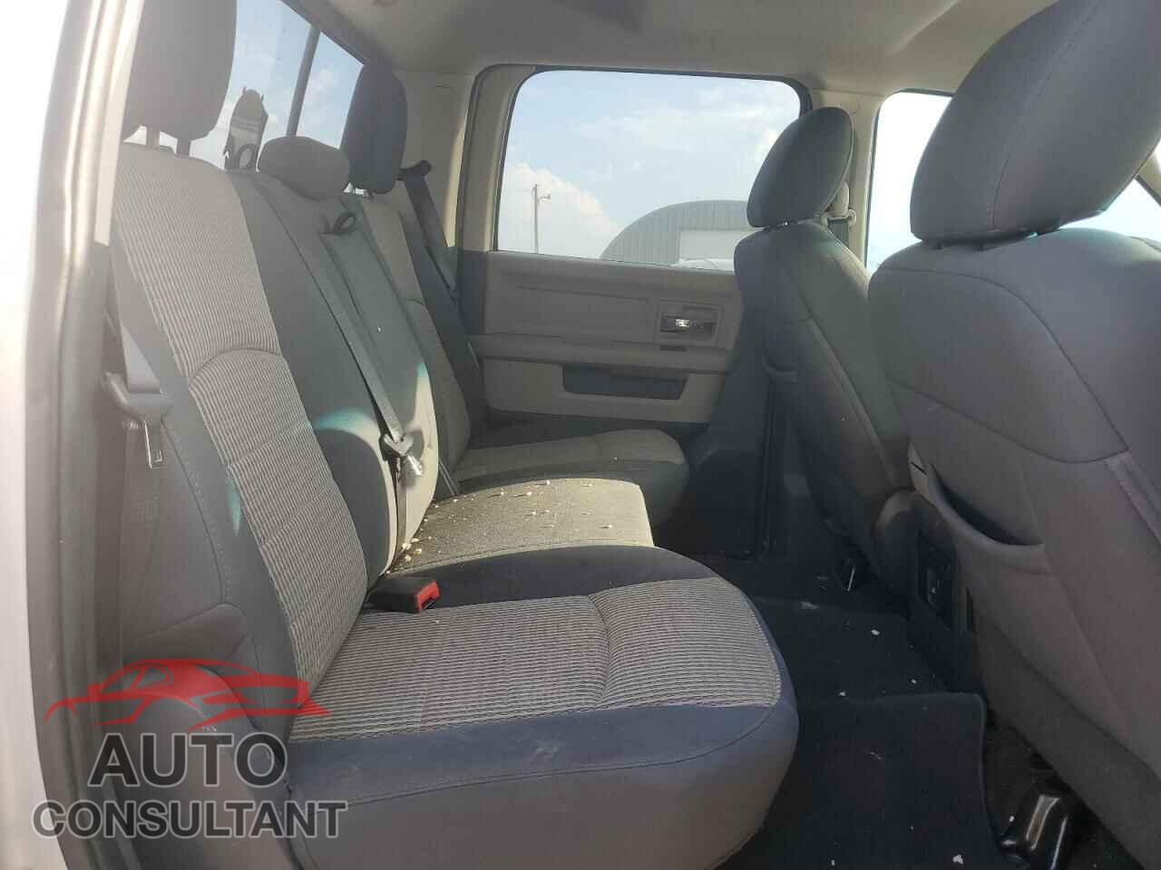 DODGE RAM 1500 2012 - 1C6RD7LT8CS221257