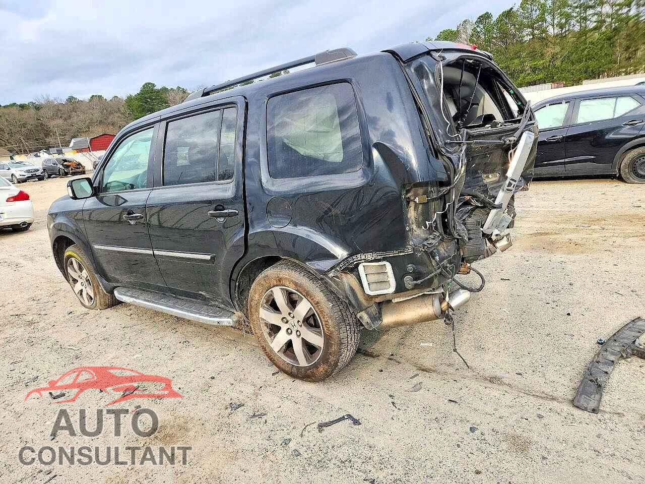 HONDA PILOT 2013 - 5FNYF4H98DB008723