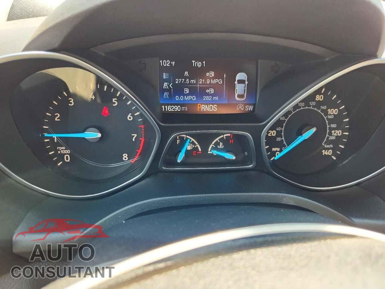 FORD ESCAPE 2017 - 1FMCU9GD2HUC65971