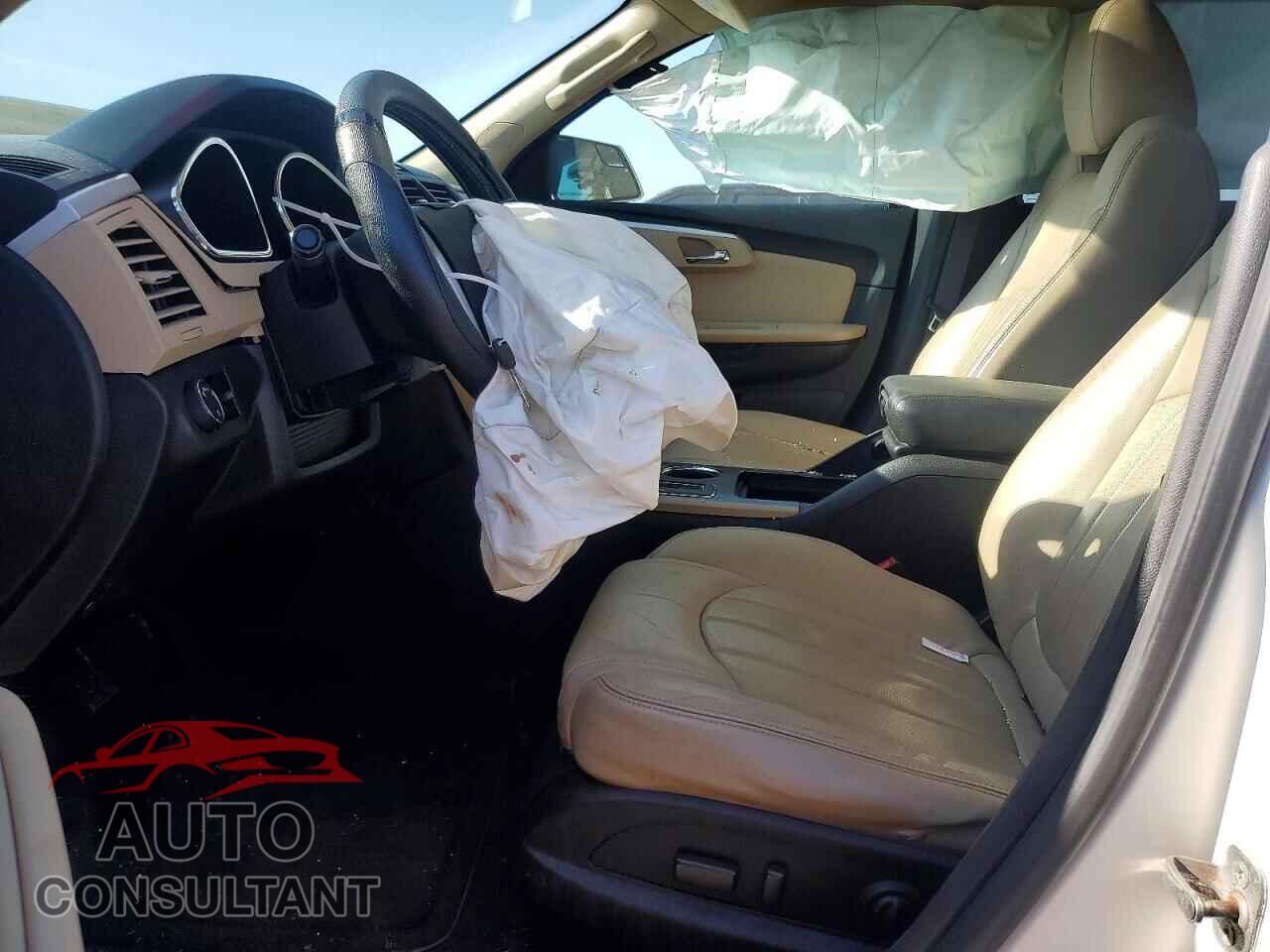 CHEVROLET TRAVERSE 2010 - 1GNLVHED8AJ250193