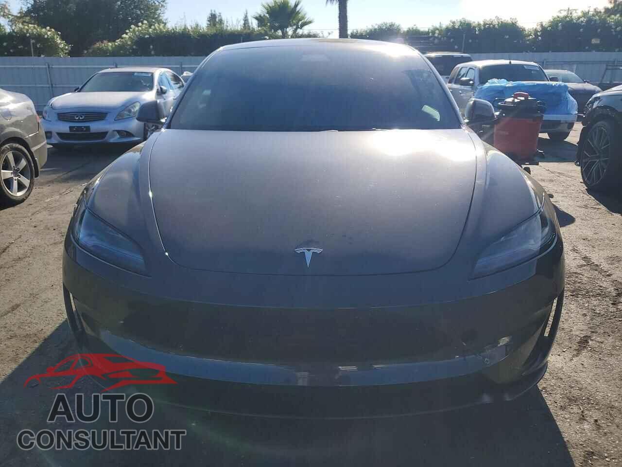 TESLA MODEL 3 2024 - 5YJ3E1ET7RF846826