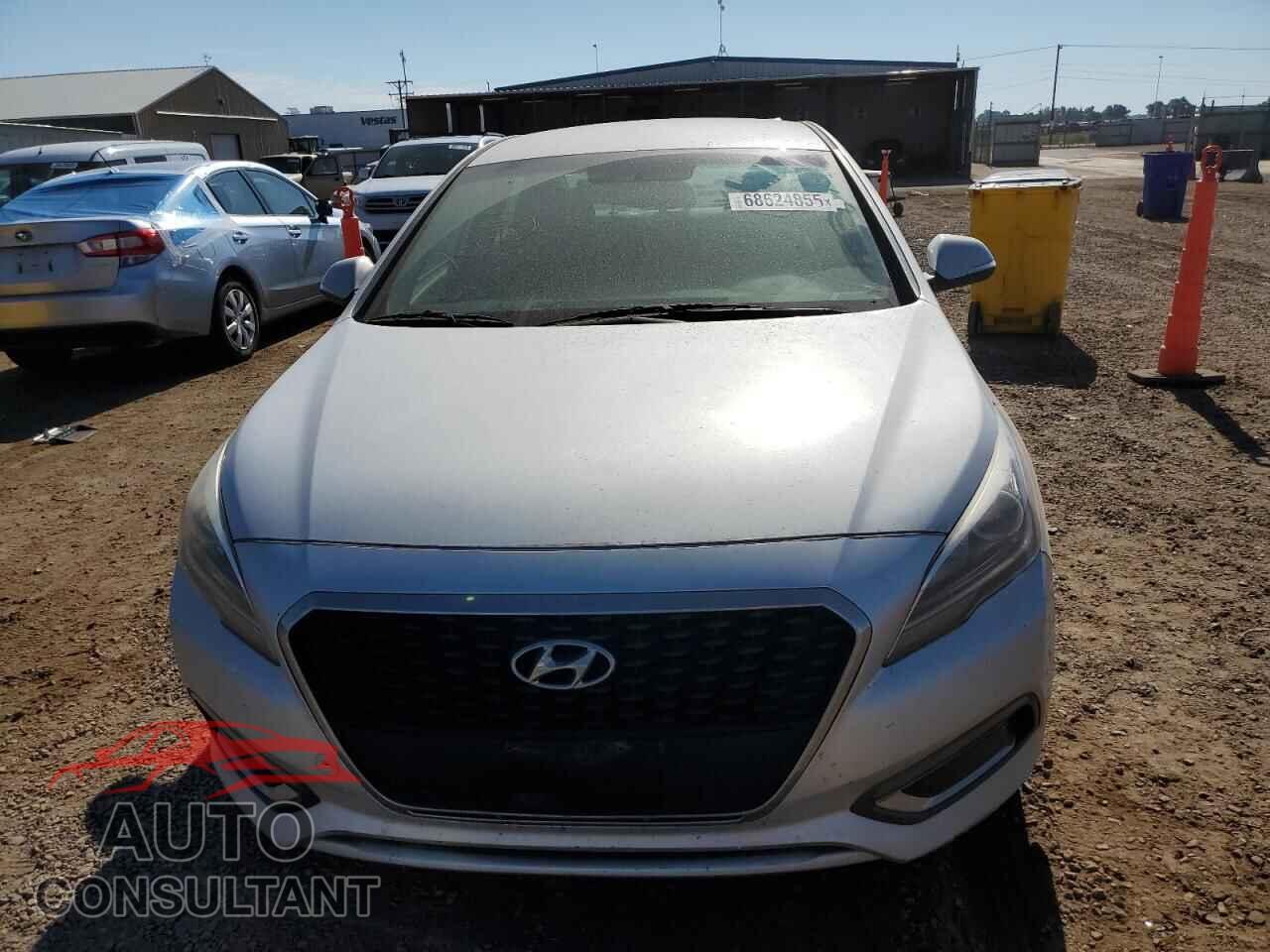 HYUNDAI SONATA 2017 - KMHE24L14HA048694