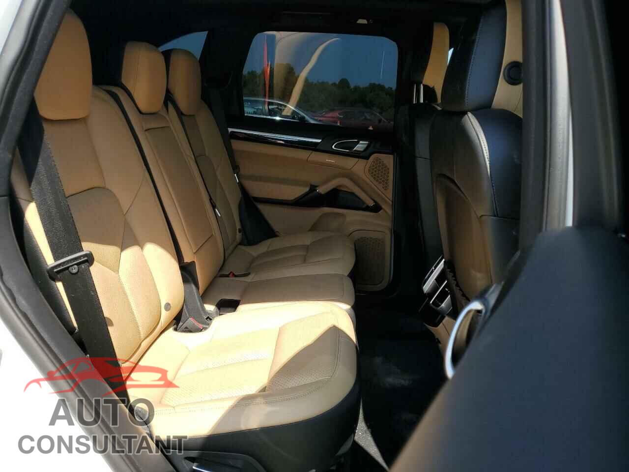 PORSCHE CAYENNE 2016 - WP1AA2A20GLA02285