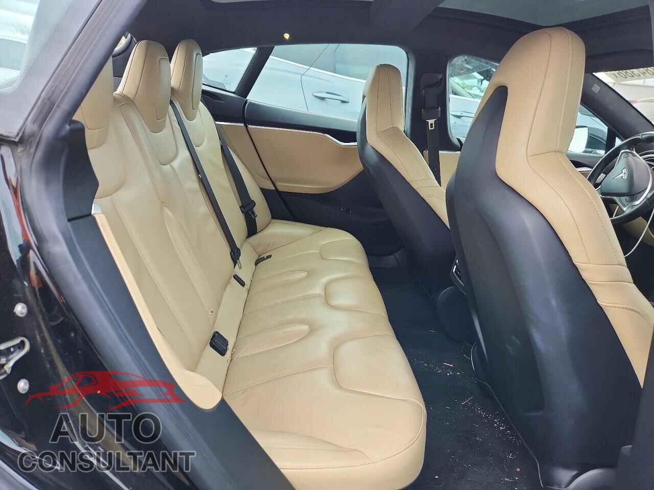 TESLA MODEL S 2016 - 5YJSA1E2XGF143930
