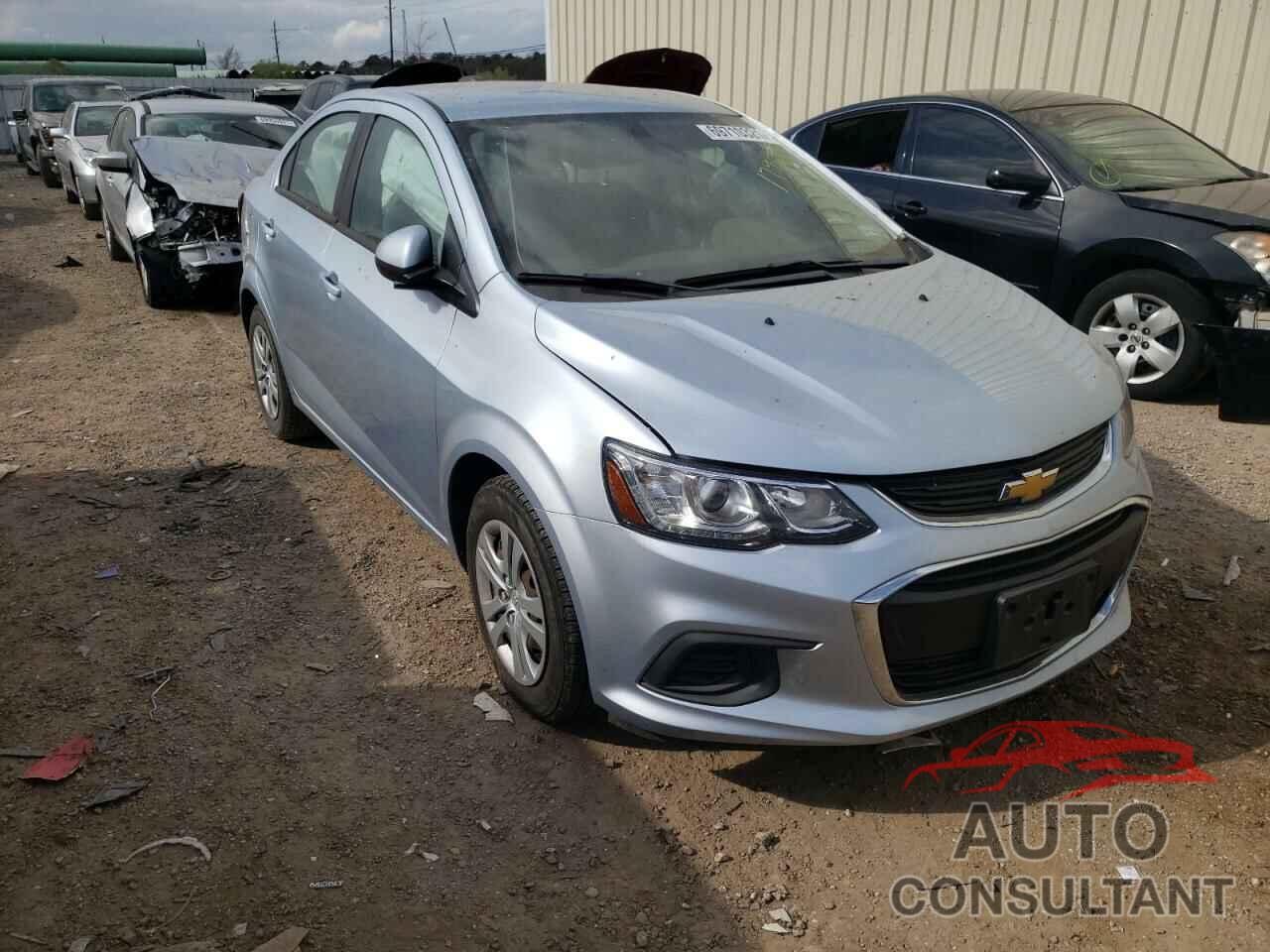 CHEVROLET SONIC 2017 - 1G1JB5SH9H4137983