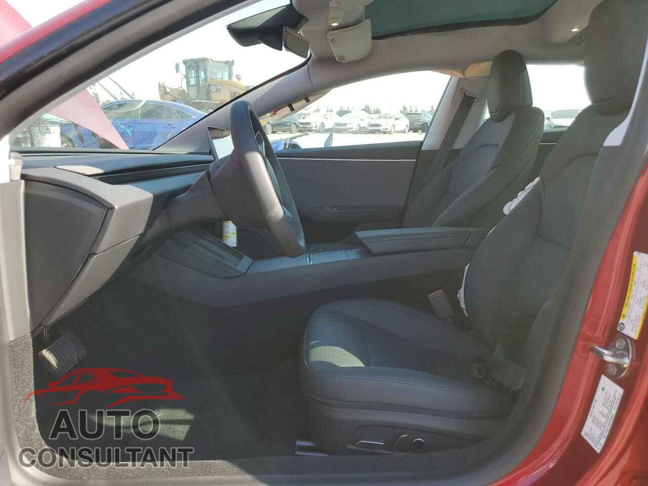 TESLA MODEL 3 2024 - 5YJ3E1EA8RF843626