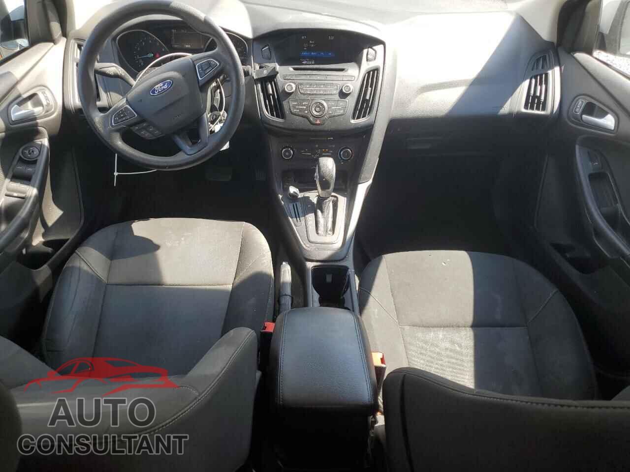 FORD FOCUS 2017 - 1FADP3F20HL306235