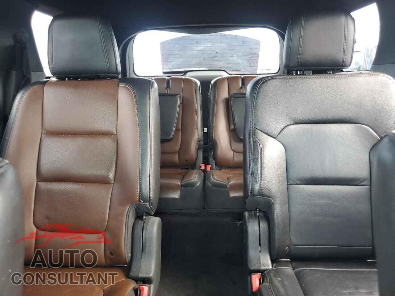 FORD EXPLORER 2011 - 1FMHK8F86BGA00647