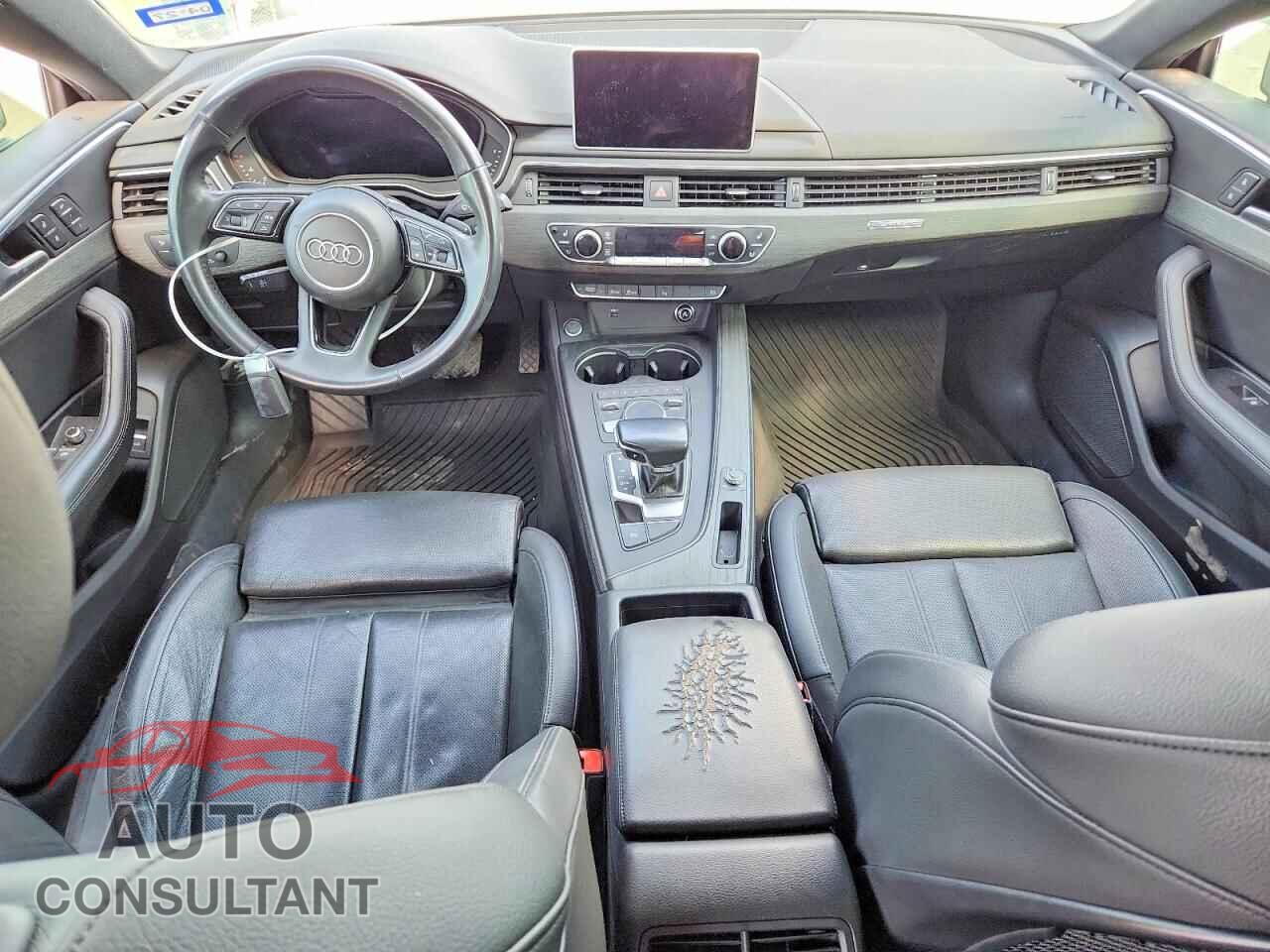 AUDI A5 2019 - WAUENCF56KA094357