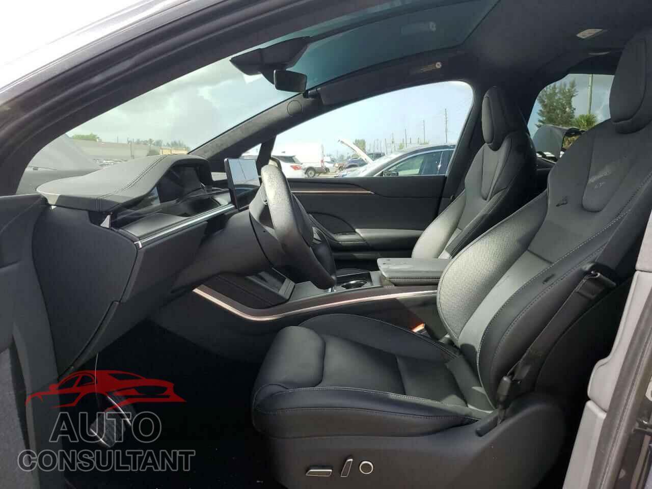 TESLA MODEL X 2023 - 7SAXCBE63PF407906