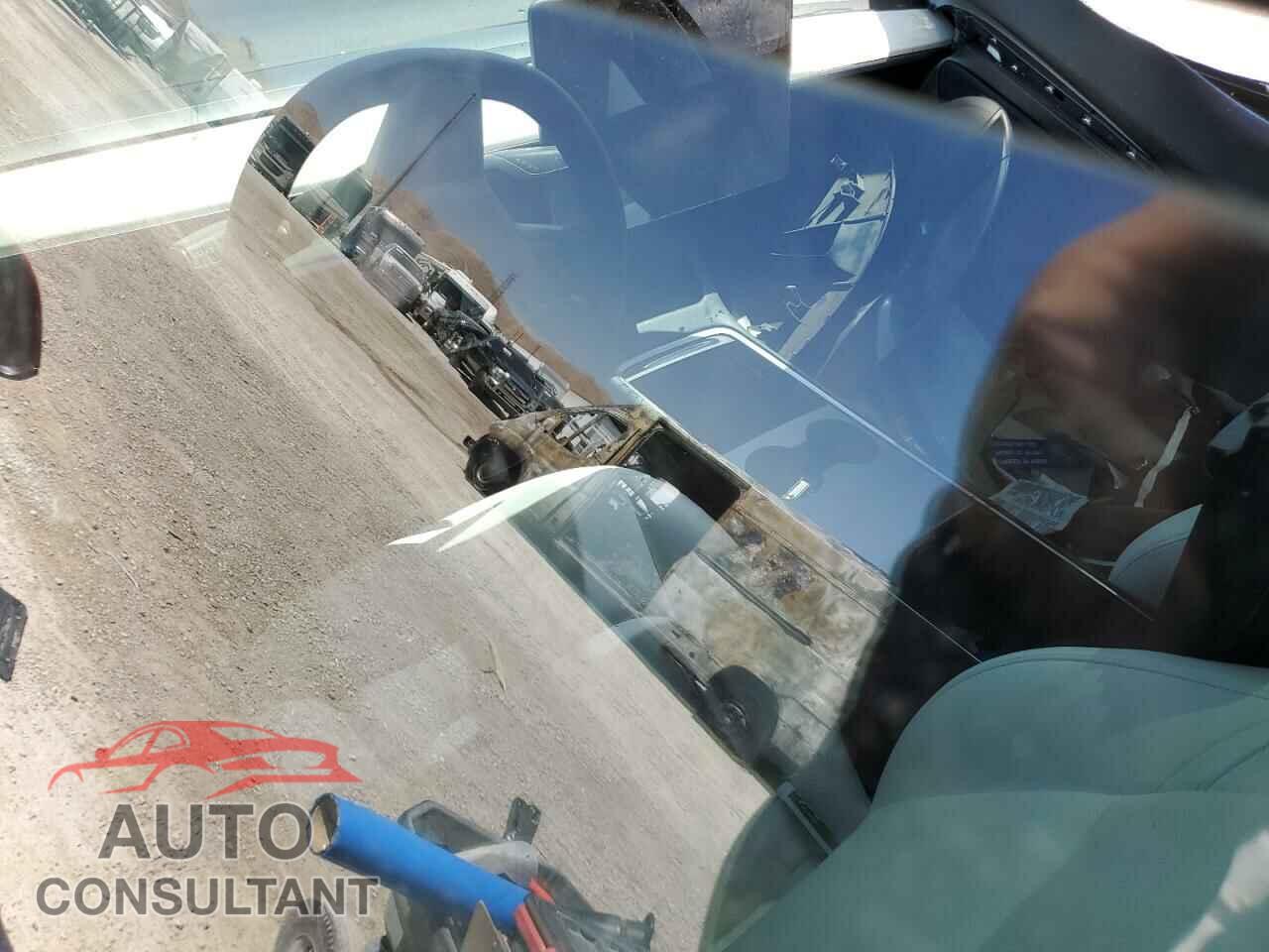 TESLA MODEL 3 2021 - 5YJ3E1EA6MF018645