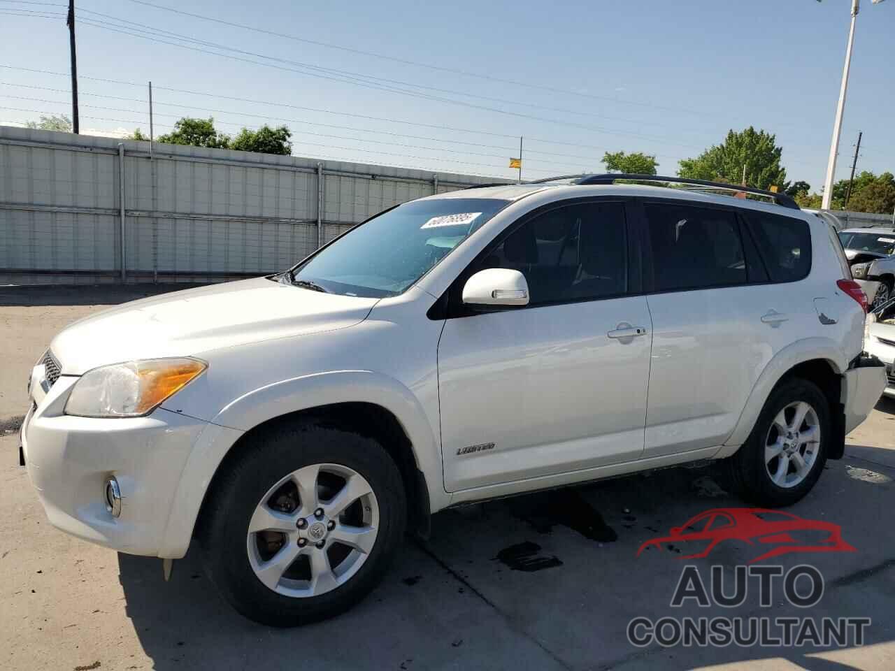 TOYOTA RAV4 2011 - 2T3DF4DV8BW157173