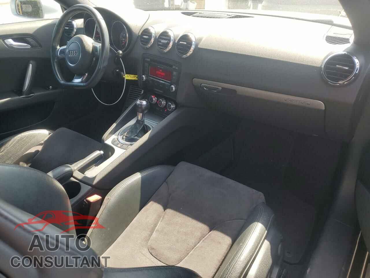 AUDI TT 2011 - TRUBFAFK3B1012104