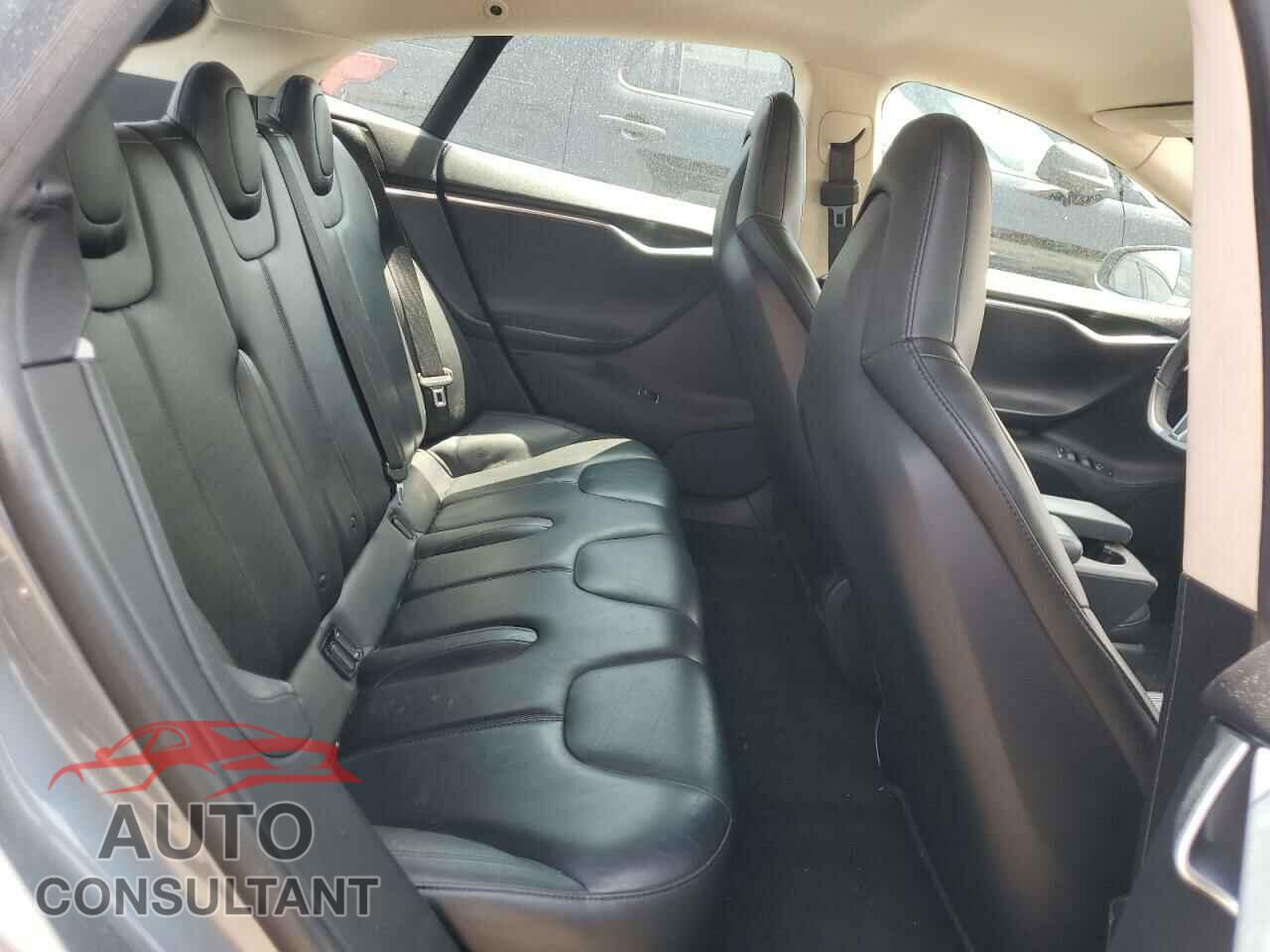 TESLA MODEL S 2013 - 5YJSA1AG9DFP04910