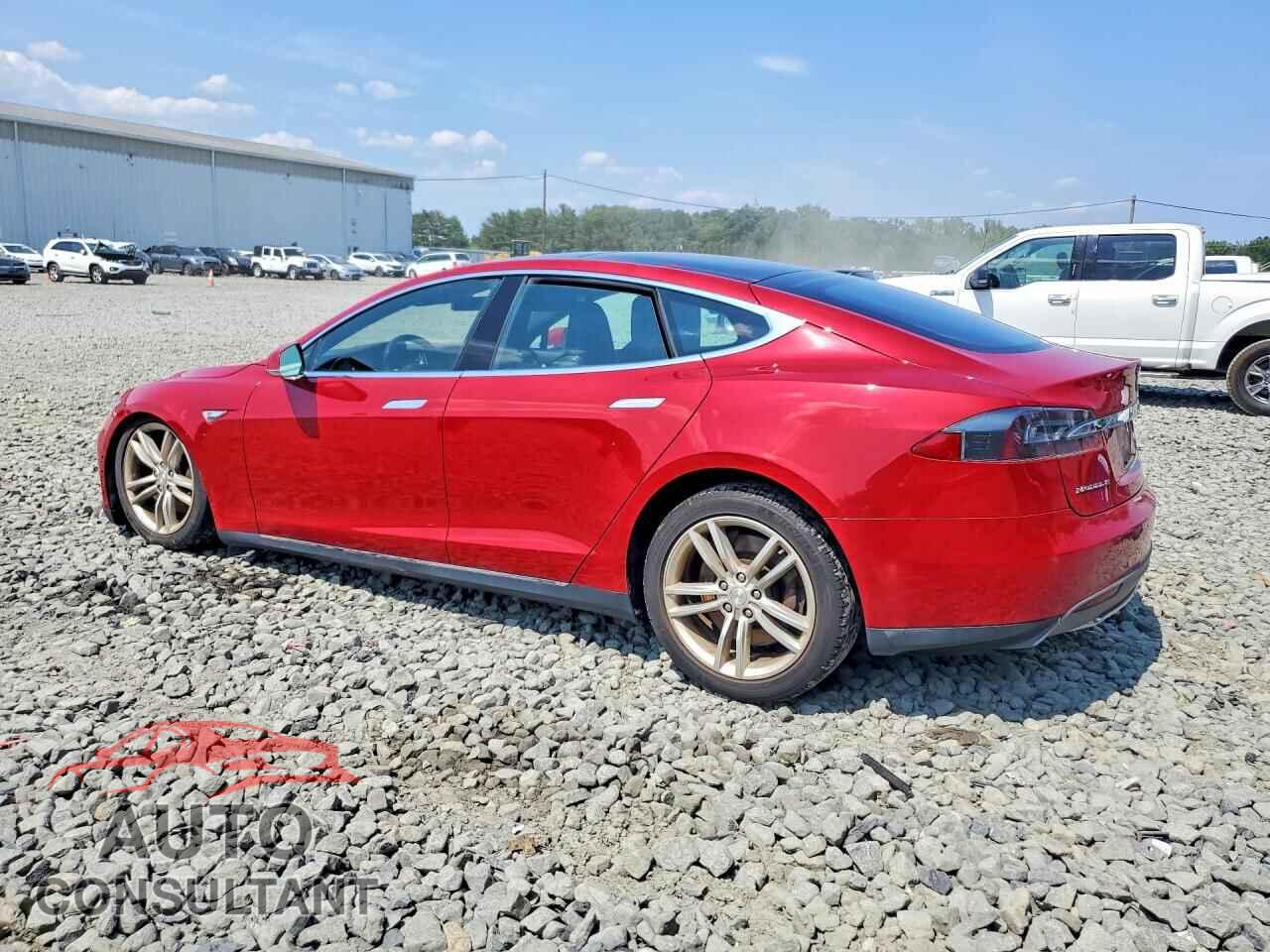 TESLA MODEL S 2015 - 5YJSA1H22FF089906