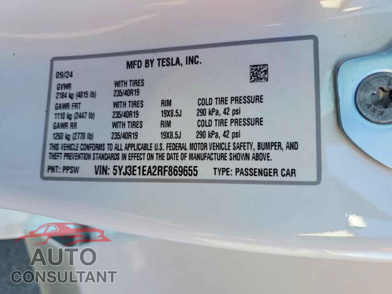 TESLA MODEL 3 2024 - 5YJ3E1EA2RF869655