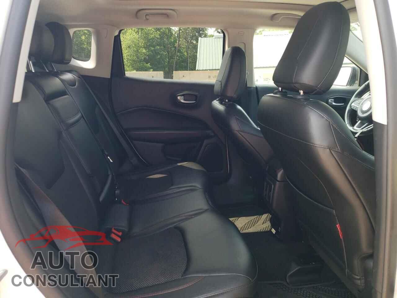JEEP COMPASS 2017 - 3C4NJDDB8HT646763