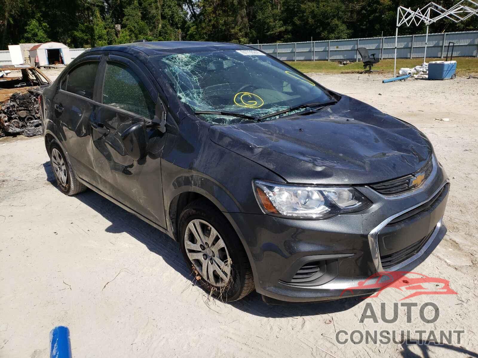 CHEVROLET SONIC 2019 - 1G1JB5SB8K4137248