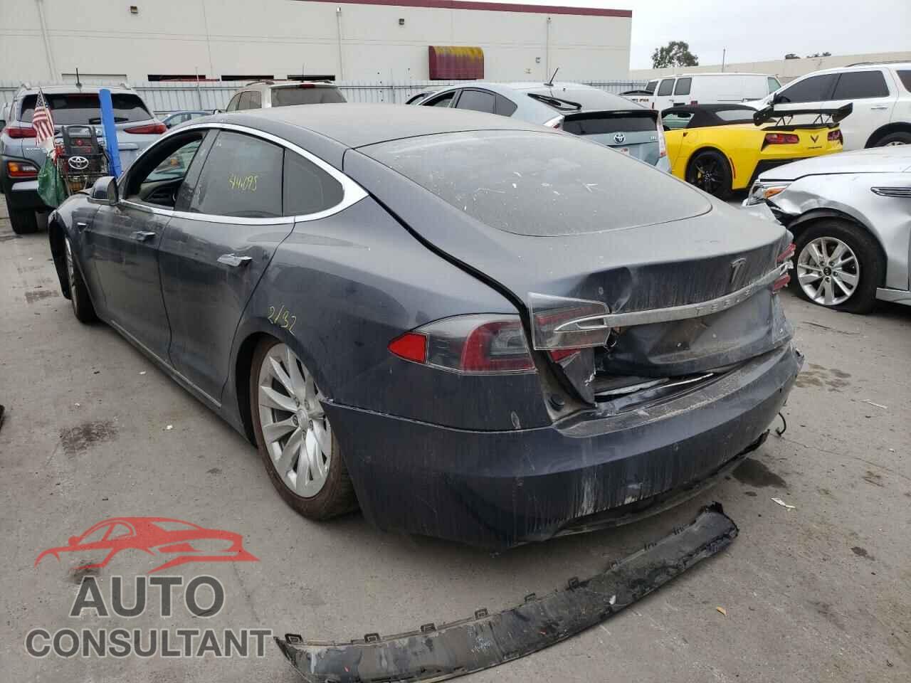 TESLA MODEL S 2017 - 5YJSA1E20HF201528