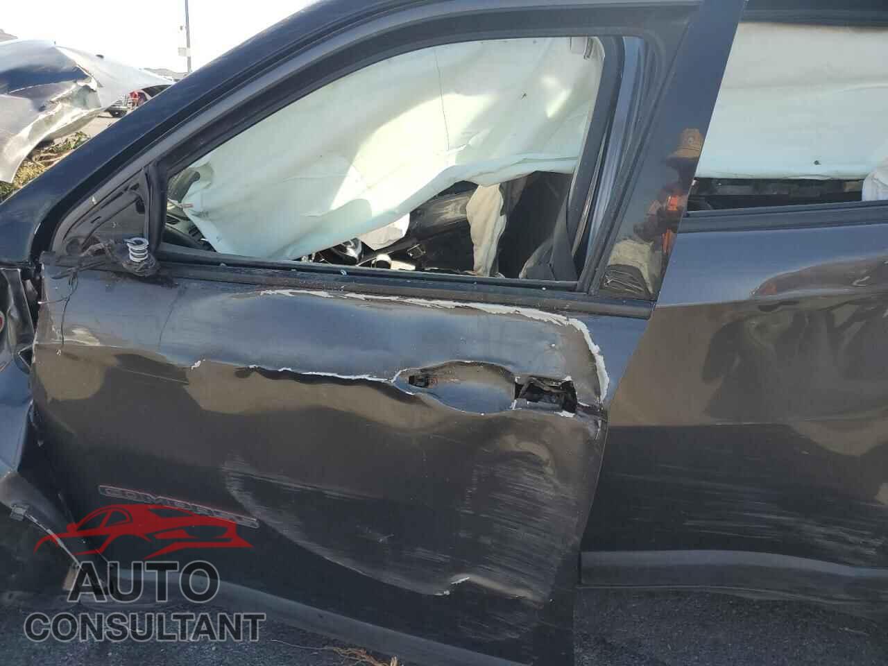 JEEP COMPASS 2017 - 3C4NJDDB4HT667352