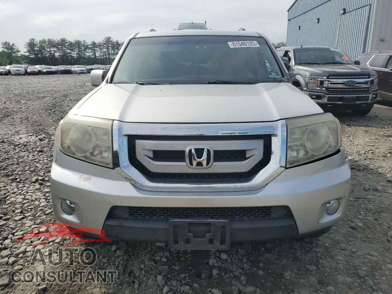 HONDA PILOT 2011 - 5FNYF4H46BB075192