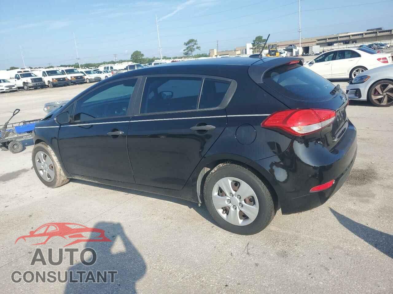 KIA FORTE 2017 - KNAFK5A80H5678149