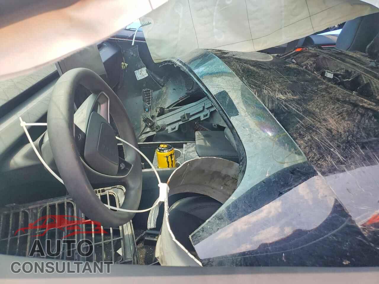 TESLA MODEL 3 2024 - 5YJ3E1EB3RF736394