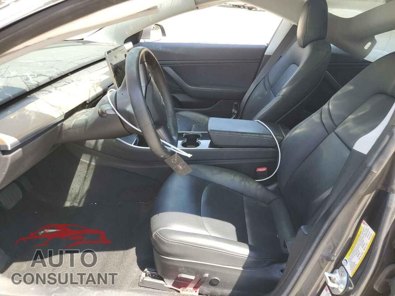 TESLA MODEL 3 2018 - 5YJ3E1EA1JF005961