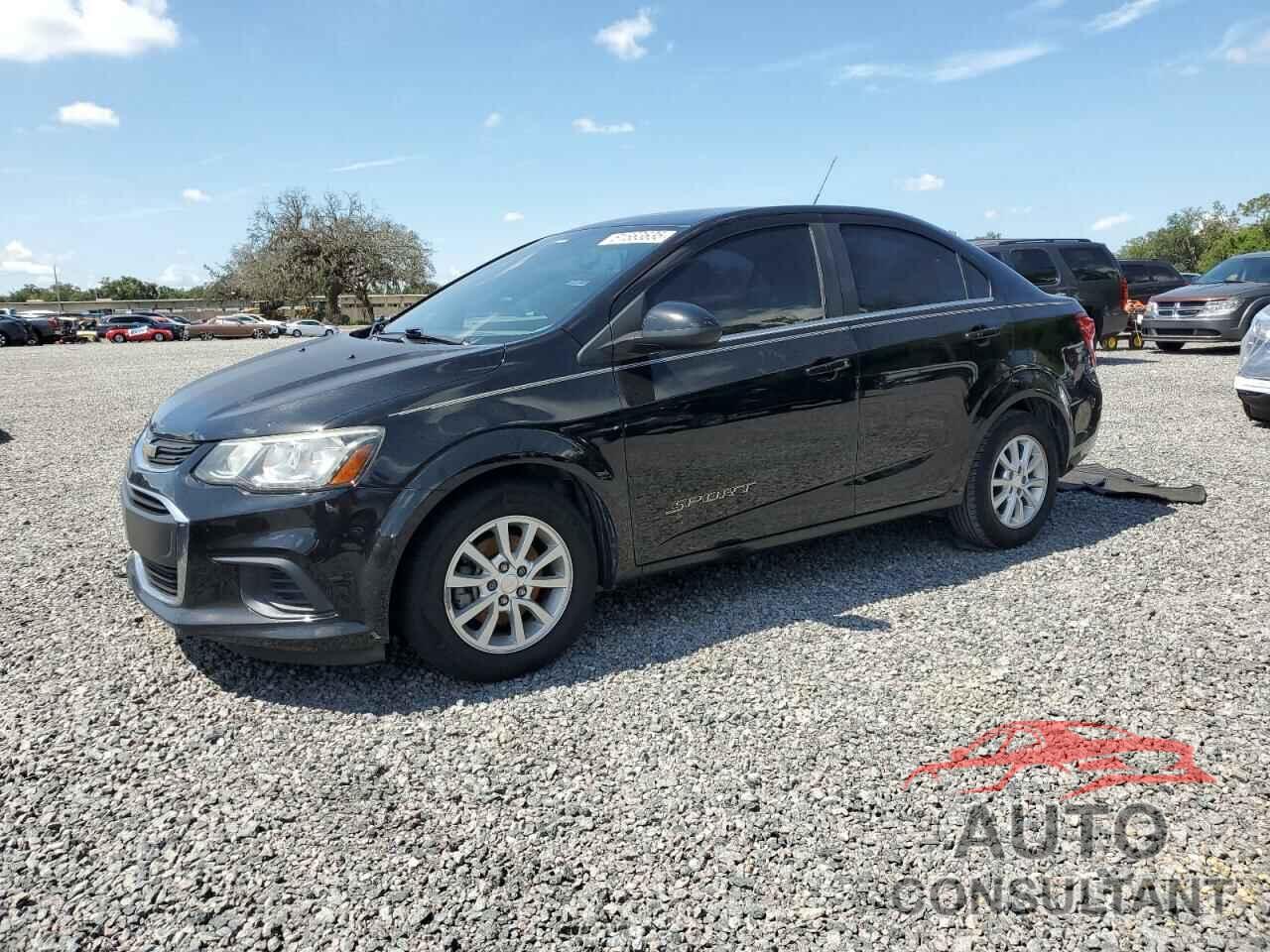 CHEVROLET SONIC 2017 - 1G1JD5SH1H4105037