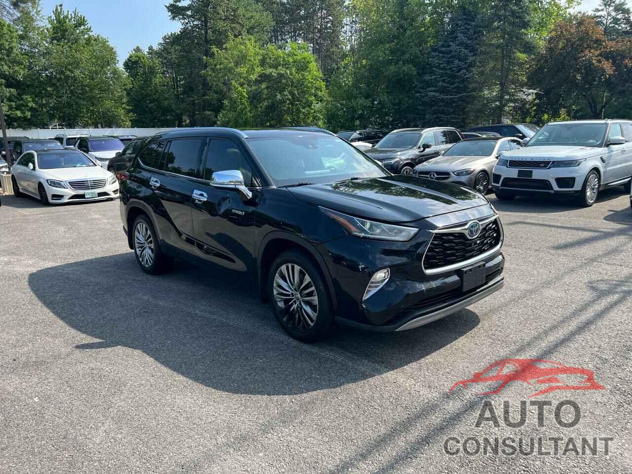 TOYOTA HIGHLANDER 2021 - 5TDFARAH1MS007770