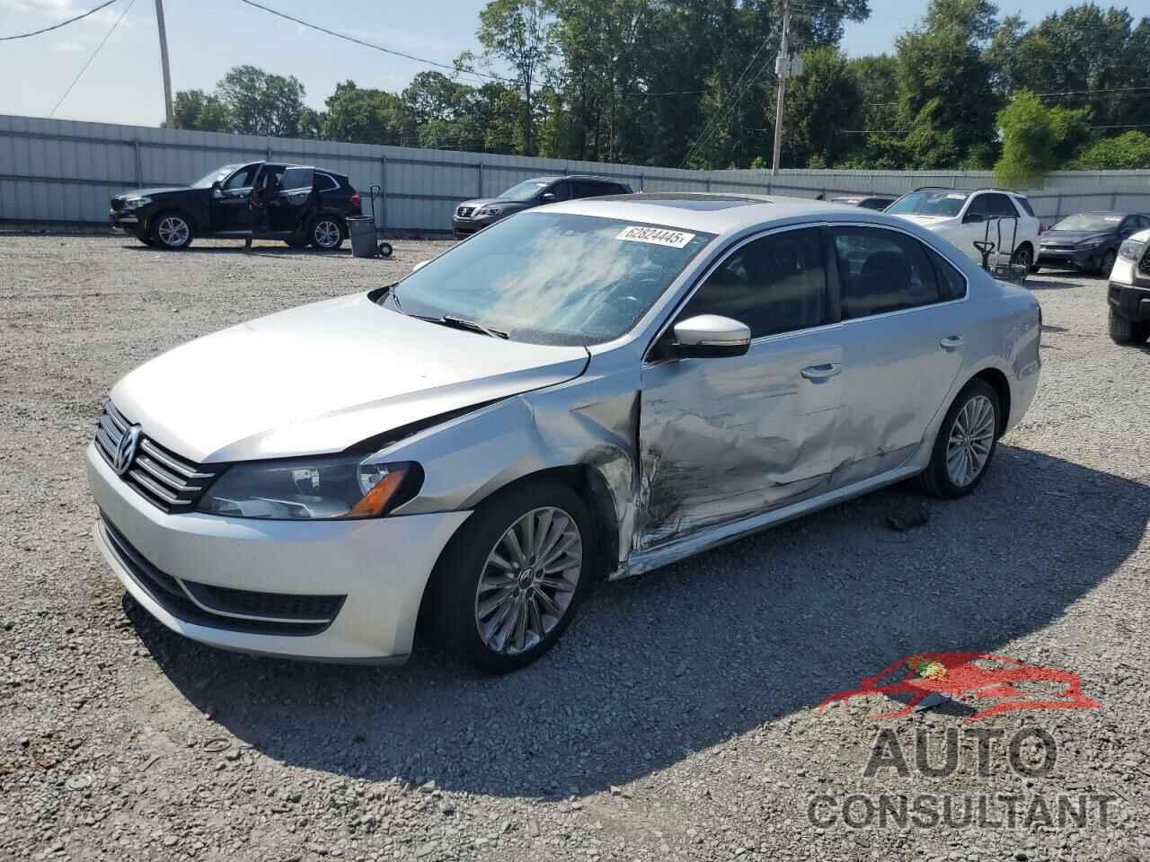 VOLKSWAGEN PASSAT 2013 - 1VWBH7A37DC133360