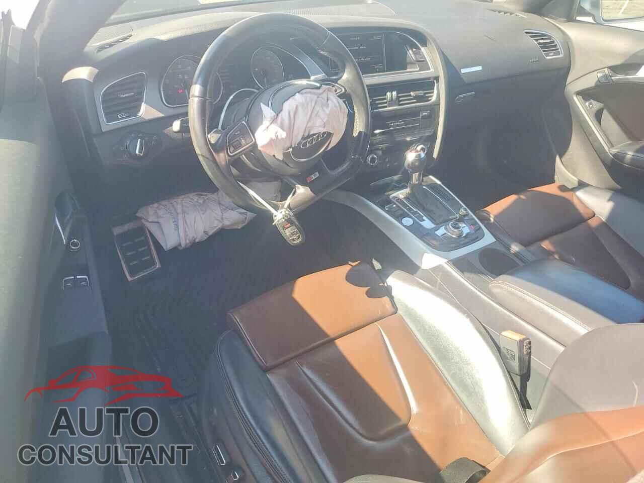 AUDI S5/RS5 2013 - WAUCGAFR8DA031496