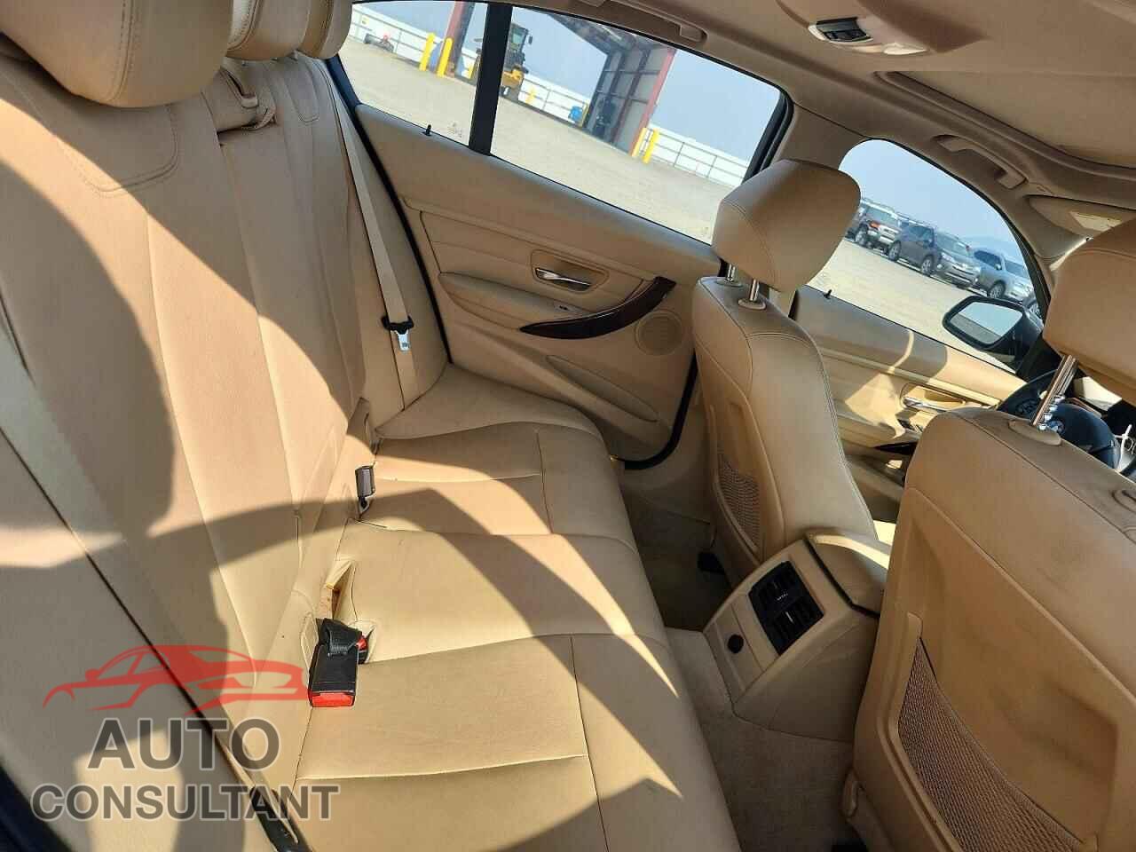 BMW 3 SERIES 2013 - WBA3B5C50DF590776