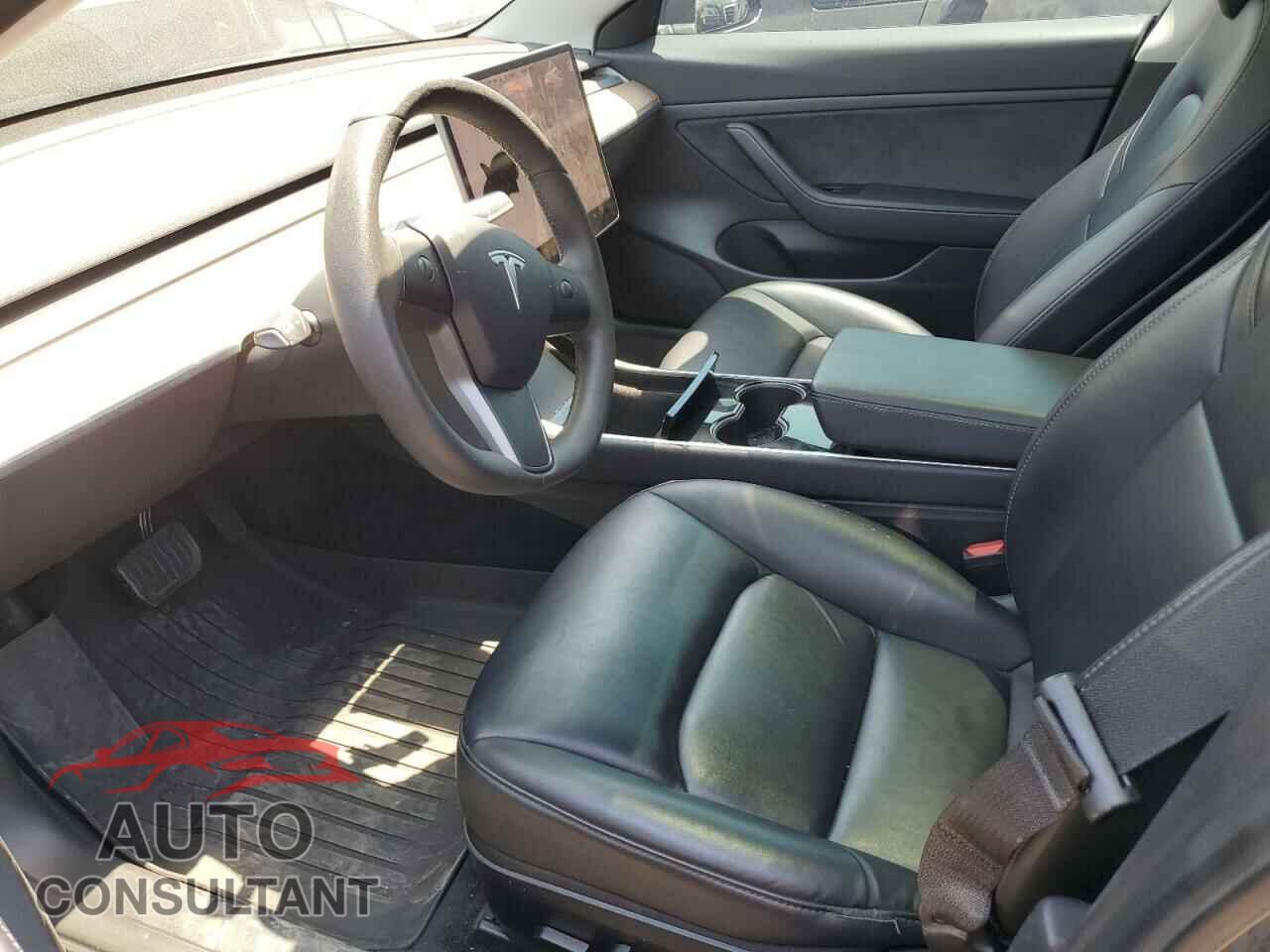 TESLA MODEL 3 2020 - 5YJ3E1EA5LF606289