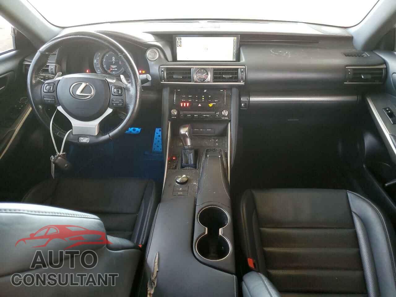 LEXUS IS 2017 - JTHBA1D28H5043148