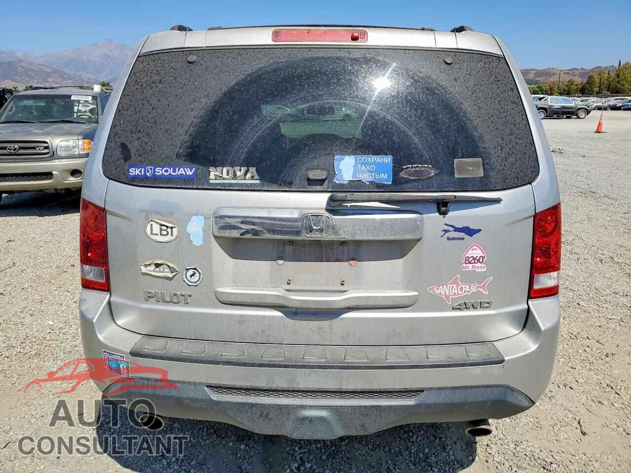 HONDA PILOT 2013 - 5FNYF4H58DB001543