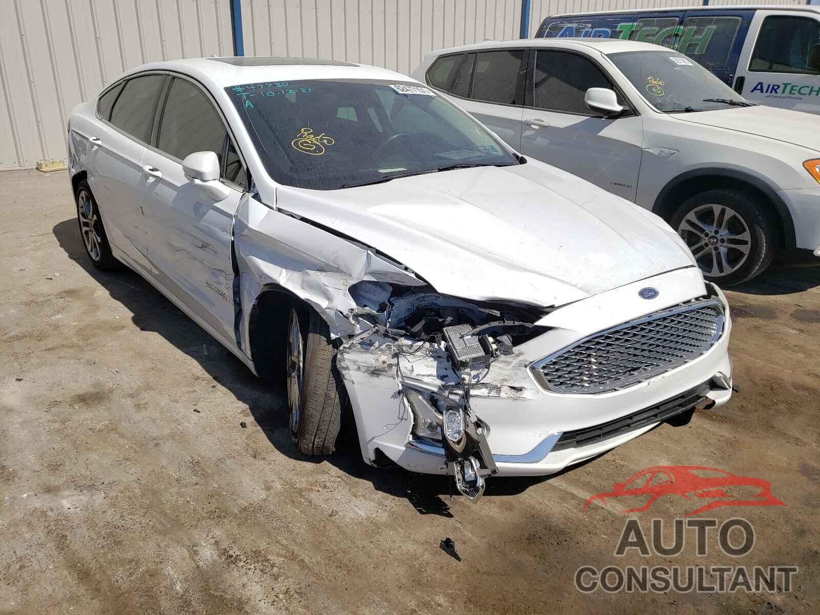 FORD FUSION 2019 - 3FA6P0RU5KR223896