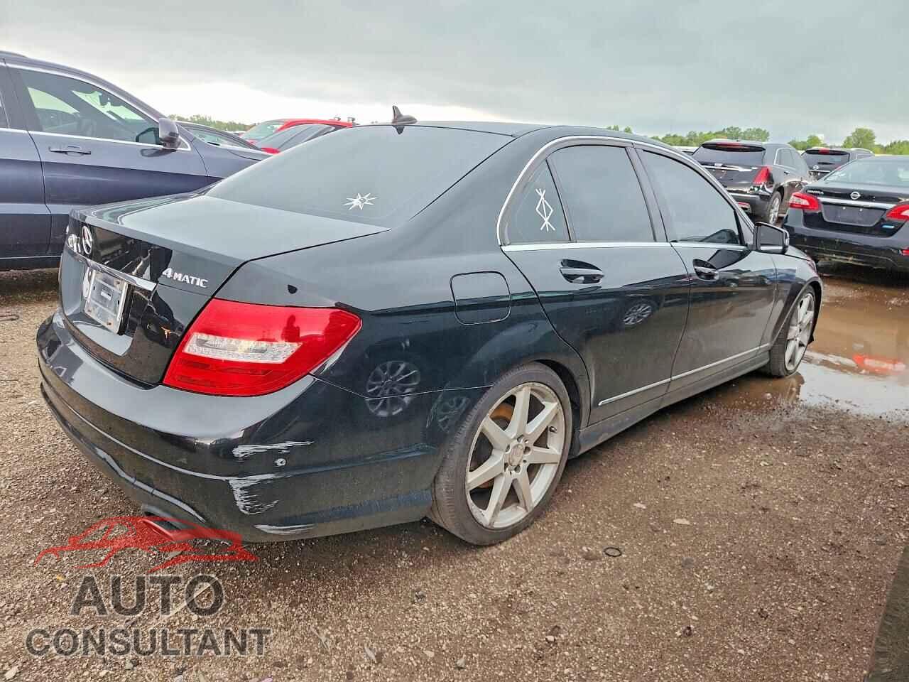 MERCEDES-BENZ C-CLASS 2012 - WDDGF8BB6CA602576