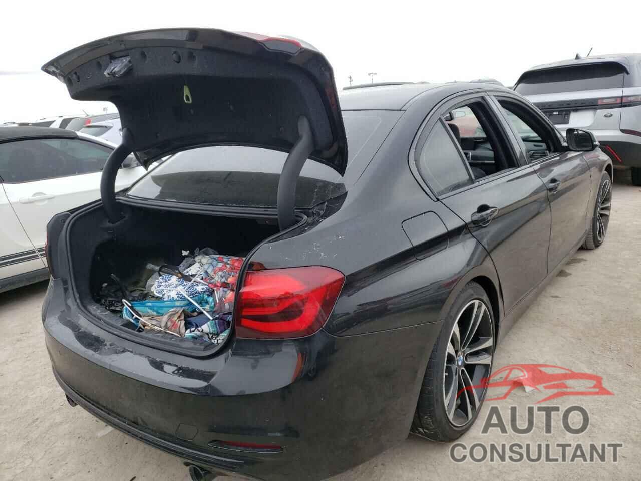 BMW 3 SERIES 2018 - WBA8B3G52JNV00954
