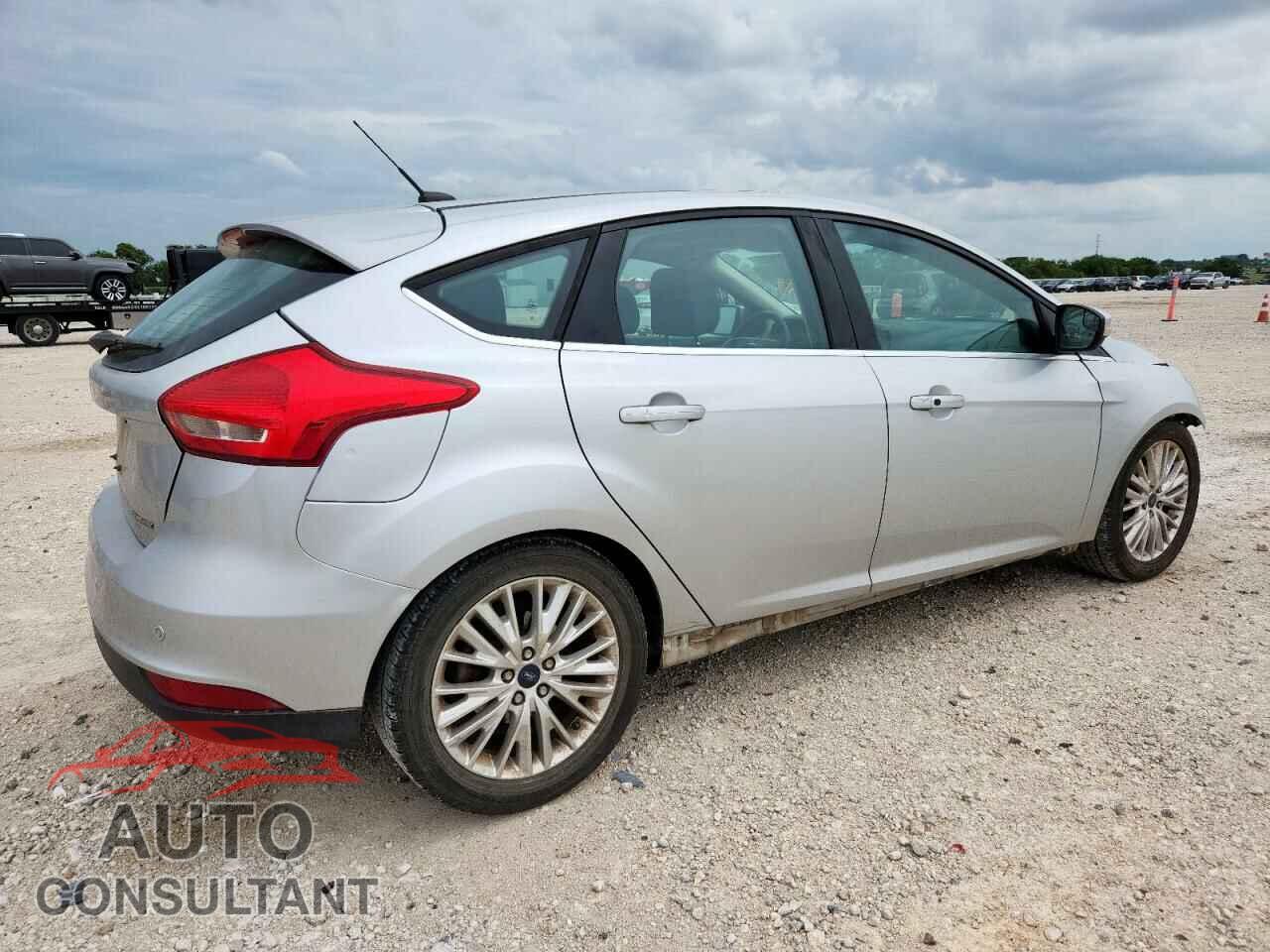 FORD FOCUS 2017 - 1FADP3N28HL346418